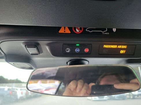 Used 2024 Chevrolet Camaro LT w/ Technology Package image 14