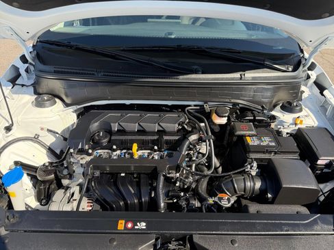 Used 2026 Hyundai Venue SEL FWD image 31