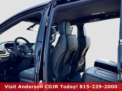 New 2027 Chrysler Pacifica LX FWD image 6