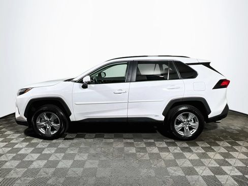 Certified 2025 Toyota RAV4 XLE AWD/4WD image 4