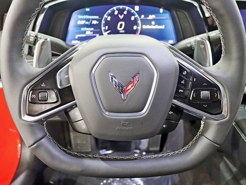 Used 2022 Chevrolet Corvette Stingray Preferred Cpe w/ Z51 Performance Package RWD image 15