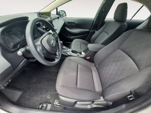 Used 2024 Toyota Corolla LE FWD image 9