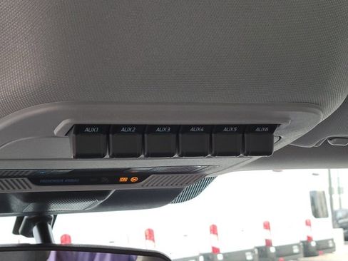 New 2026 Ford F250 XL w/ XL Chrome Package image 10