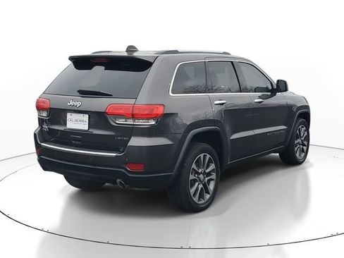 Used 2018 Jeep Grand Cherokee Limited w/ Luxury Group II image 4