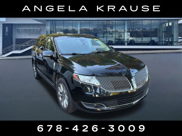 Used 2016 Lincoln MKT FWD image 1