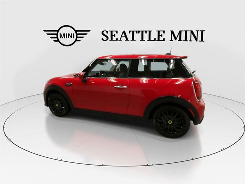 Used 2023 MINI Cooper SE image 7