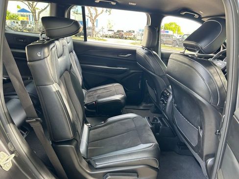 Certified 2023 Jeep Grand Cherokee L Laredo image 37