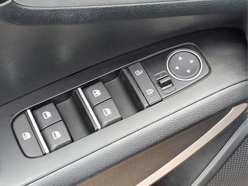 Used 2023 Kia Soul LX FWD image 23