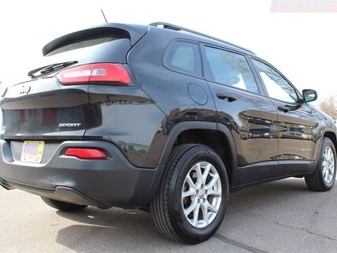 Used 2016 Jeep Cherokee Sport w/ Cold Weather Group image 36