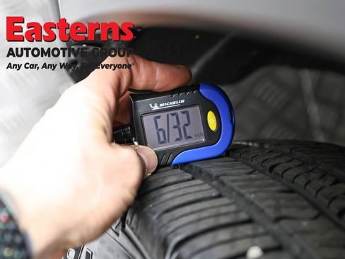 Used 2022 Toyota RAV4 XLE image 28