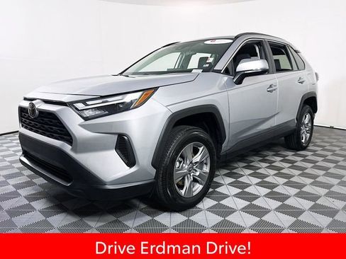 Certified 2023 Toyota RAV4 XLE FWD image 3