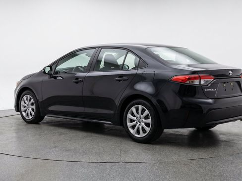 Used 2025 Toyota Corolla LE FWD image 6