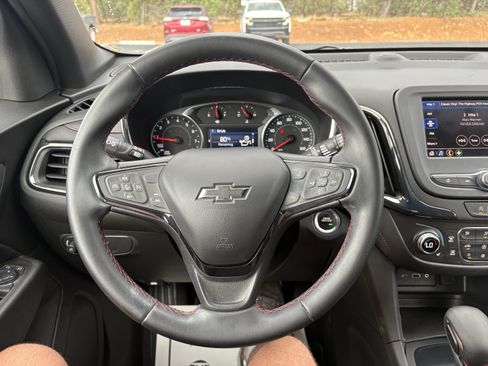 Used 2024 Chevrolet Equinox RS FWD image 20