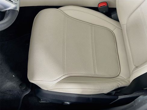 Certified 2026 Mercedes-Benz C 300 4MATIC Sedan image 20