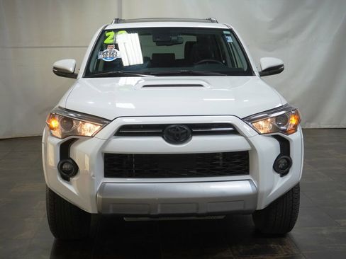 Used 2023 Toyota 4Runner TRD Off-Road Premium w/ Moonroof Package AWD/4WD image 8