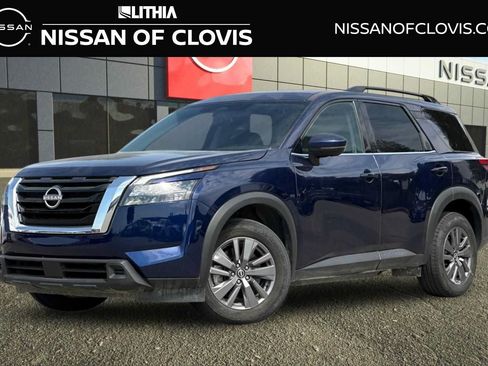 Used 2024 Nissan Pathfinder SV FWD image 1