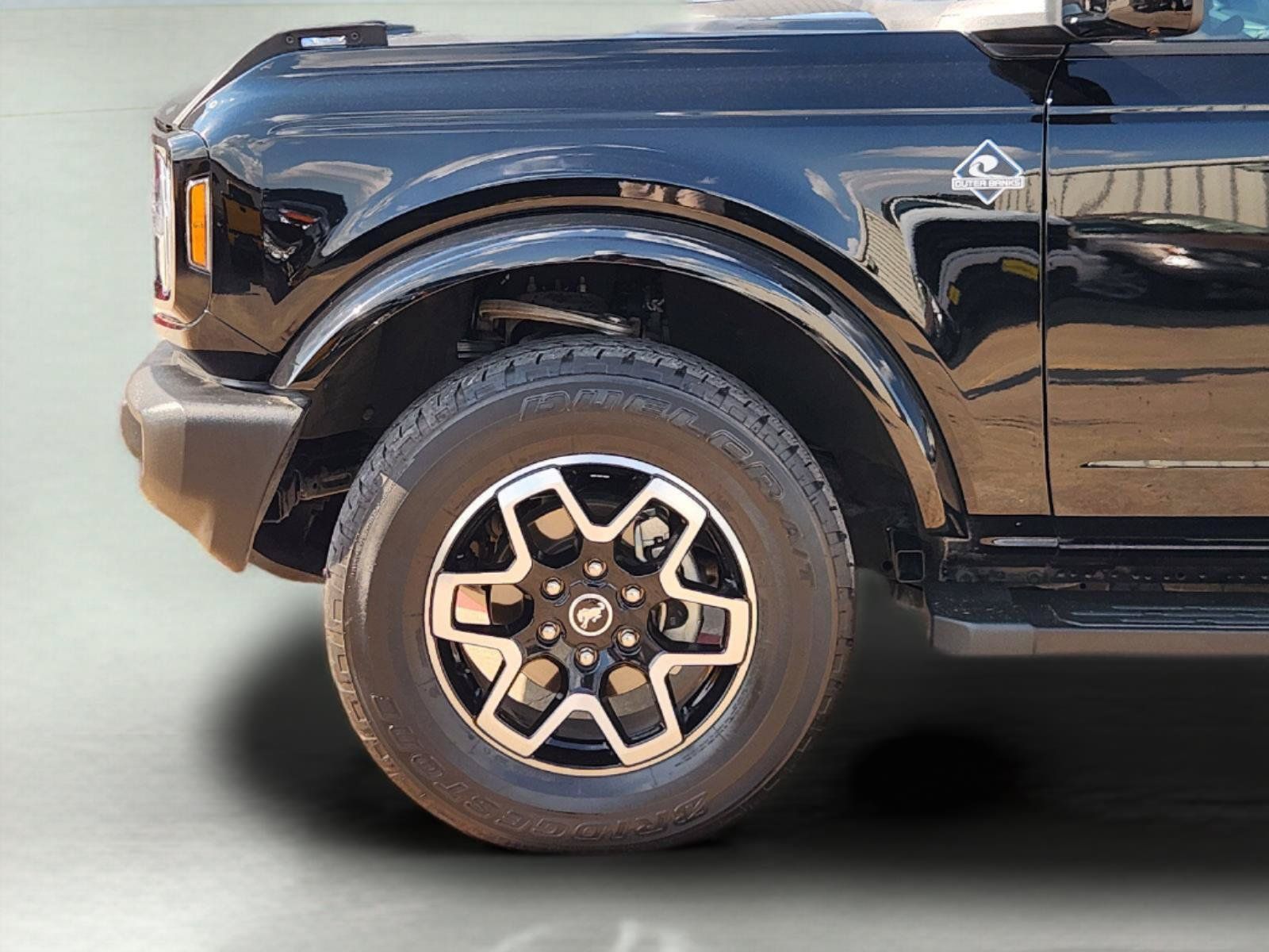Used 2024 Ford Bronco Outer Banks AWD/4WD image 8