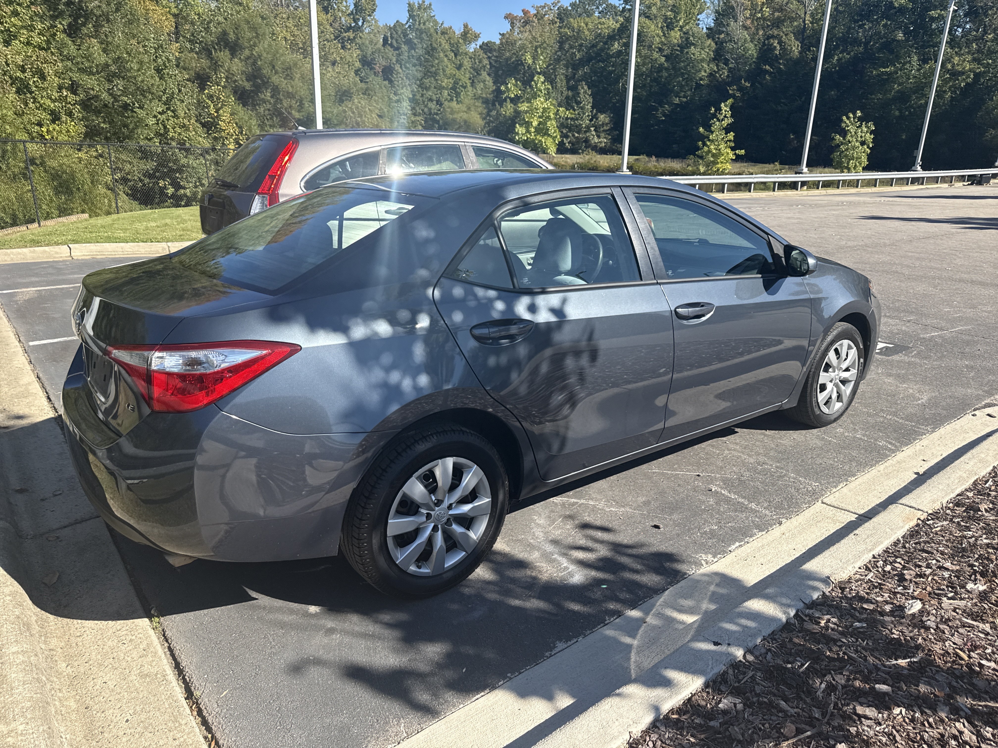 Used 2016 Toyota Corolla LE FWD image 6
