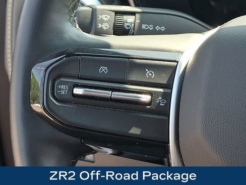 Used 2024 Chevrolet Colorado ZR2 w/ ZR2 Convenience Package III AWD/4WD image 7