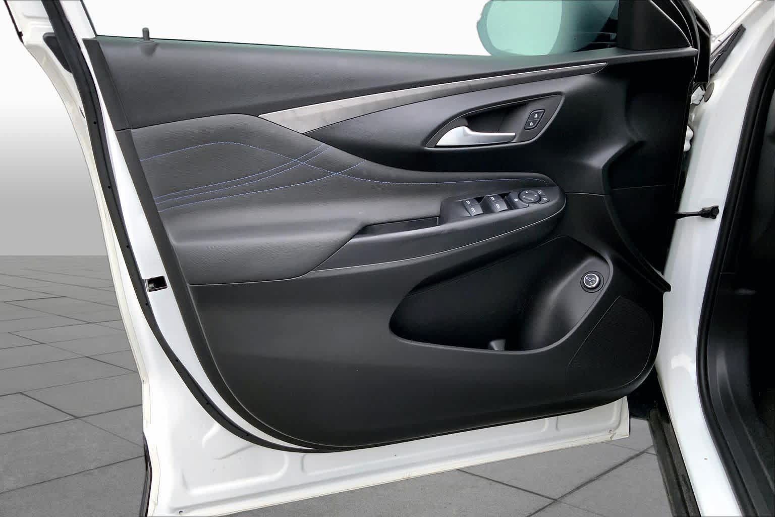 Used 2024 Buick Envista Sport Touring w/ Convenience I Package FWD image 19