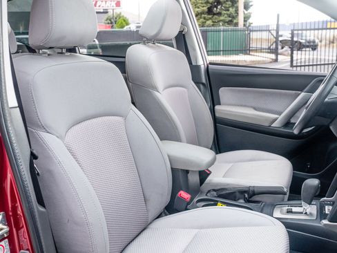 Used 2018 Subaru Forester 2.5i Premium AWD/4WD image 17