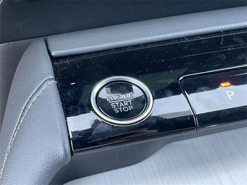 New 2025 Lincoln Navigator Reserve w/ Jet Appearance Package image 32