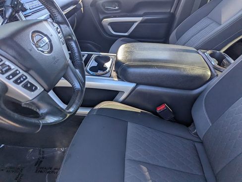 Certified 2021 Nissan Titan SV w/ SV Convenience Package image 17