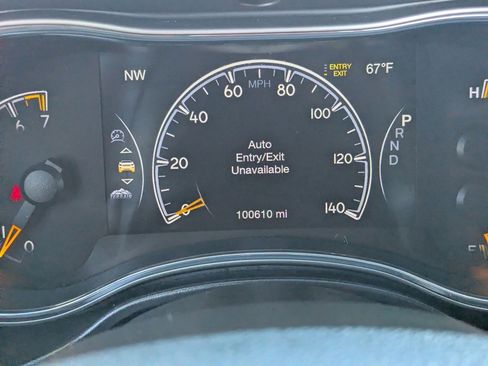 Used 2018 Jeep Grand Cherokee Trailhawk image 30