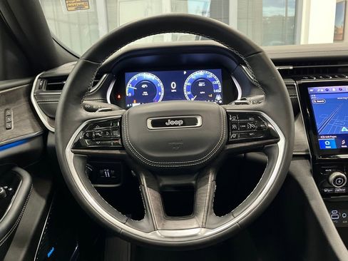 Used 2022 Jeep Grand Cherokee L Overland image 19