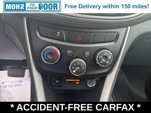 Used 2022 Chevrolet Trax LT FWD image 20