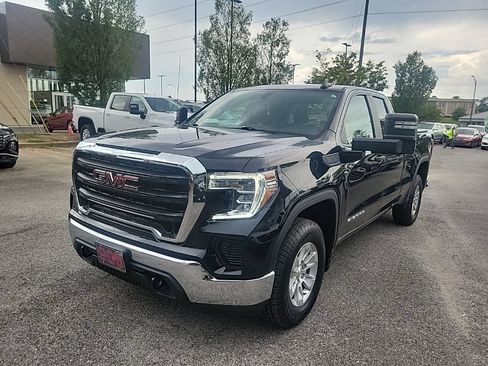 Used 2021 GMC Sierra 1500 4x4 Double Cab w/ Sierra Value Package image 1