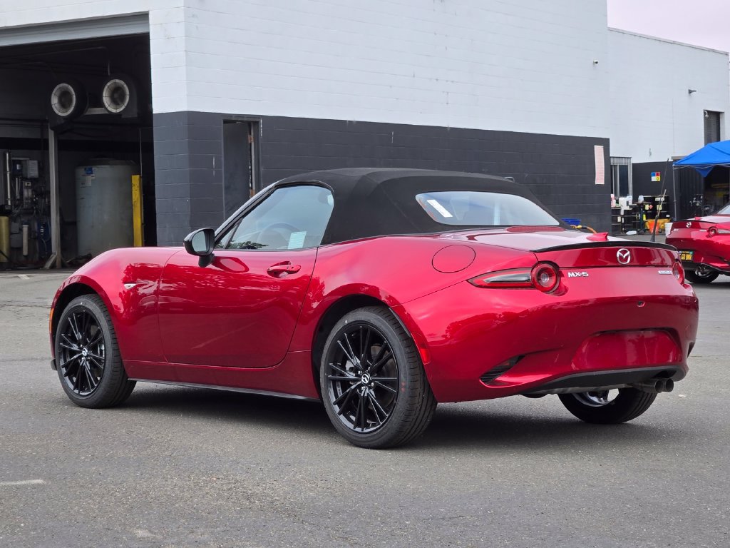 New 2026 MAZDA MX-5 Miata Club w/ Interior Package RWD image 3