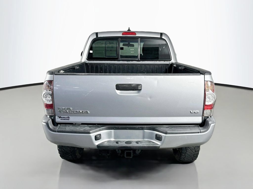 Used 2015 Toyota Tacoma 4x4 Access Cab V6 w/ TRD Sport Package image 6
