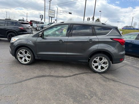 Used 2019 Ford Escape Titanium AWD/4WD image 6