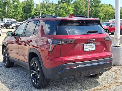 Certified 2025 Chevrolet Equinox RS FWD image 5
