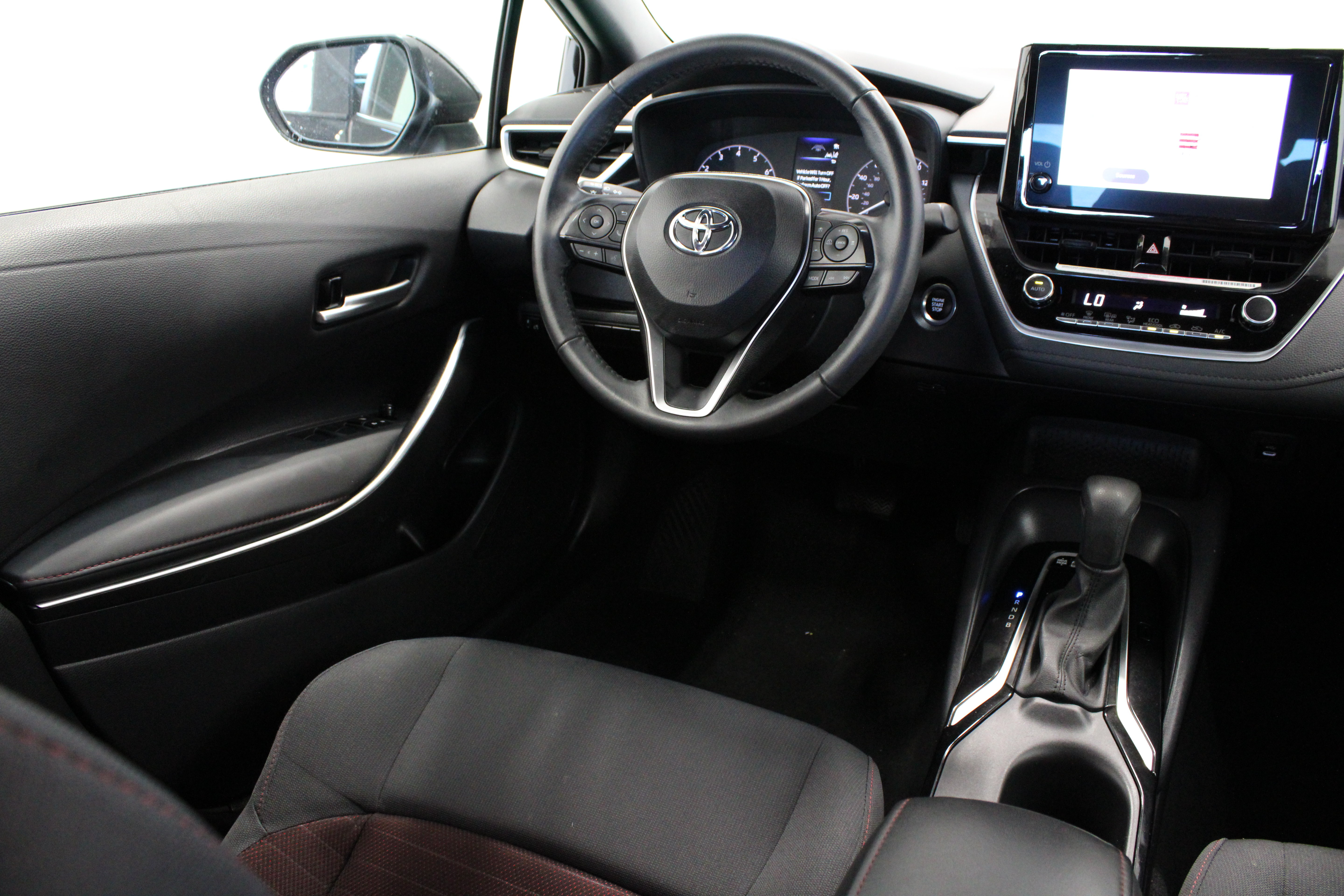 Certified 2024 Toyota Corolla SE FWD image 28
