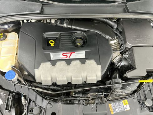 Used 2016 Ford Focus ST FWD image 31