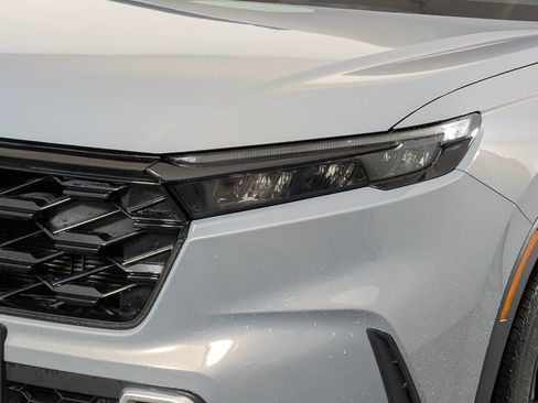 Used 2023 Honda CR-V Sport Touring image 13