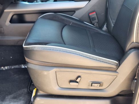 New 2026 RAM 2500 Laramie w/ Night Edition image 18