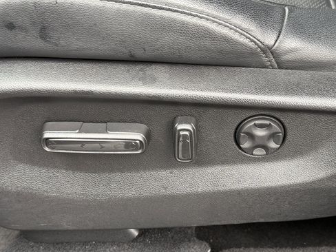 Used 2022 Honda CR-V Touring image 24