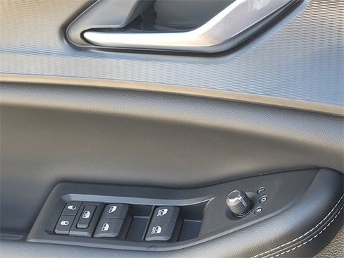 New 2024 Jeep Grand Cherokee L Altitude image 29