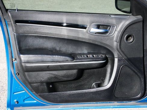 Used 2023 Chrysler 300 Touring w/ Sport Appearance Package image 14