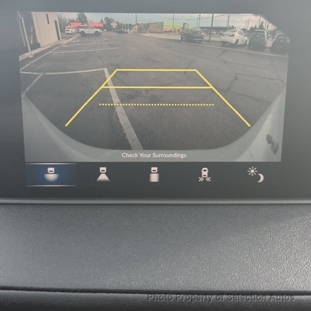 Used 2023 Acura MDX w/ Technology Package AWD/4WD image 33