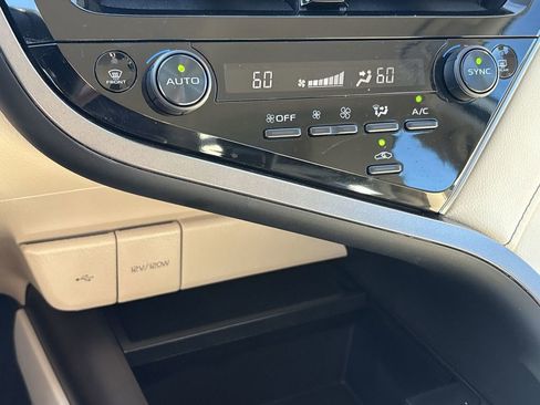 Used 2024 Toyota Camry LE FWD image 17