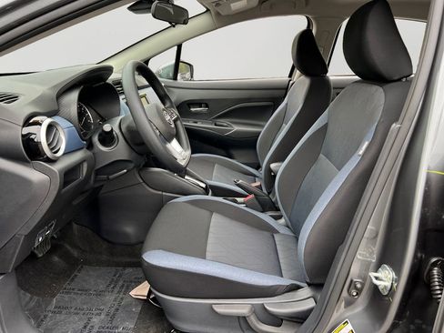Used 2025 Nissan Versa SV w/ Trunk Package image 16