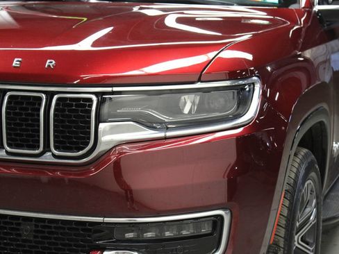 Used 2025 Jeep Wagoneer Series II image 40