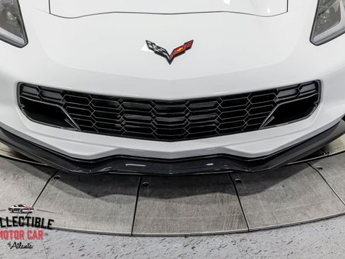 Used 2015 Chevrolet Corvette Z06 w/ 3LZ Preferred Equipment Group RWD image 49