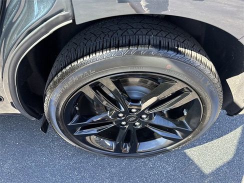 Used 2024 Ford Edge ST w/ Equipment Group 401A image 12