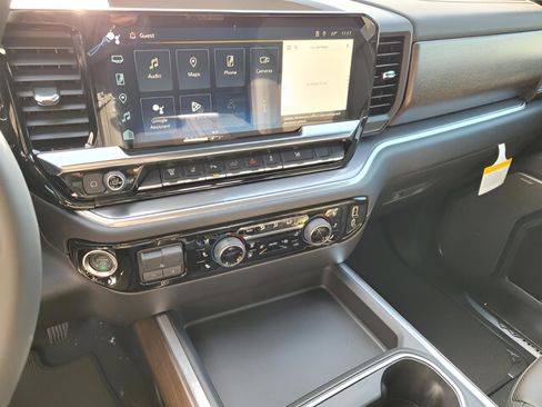 New 2026 Chevrolet Silverado 3500 High Country w/ High Country Premium Package image 23