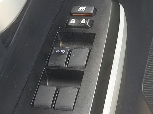 Used 2019 Toyota Tundra SR5 image 16